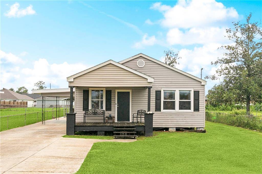 La Place, LA 70068,413 FIR ST