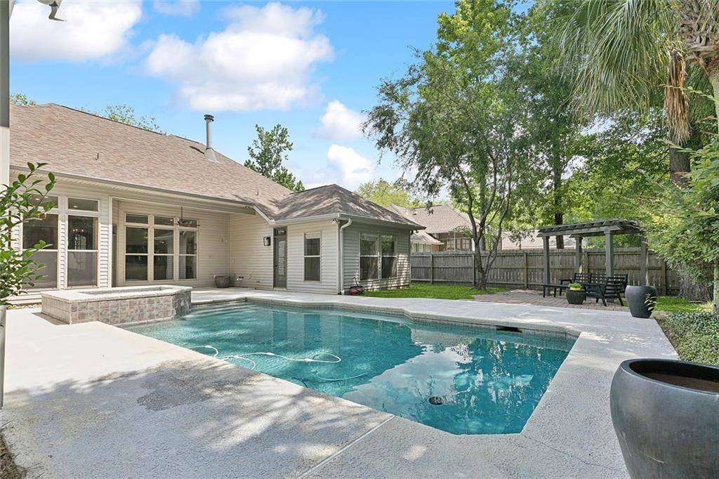 Mandeville, LA 70448,230 DELTA DR