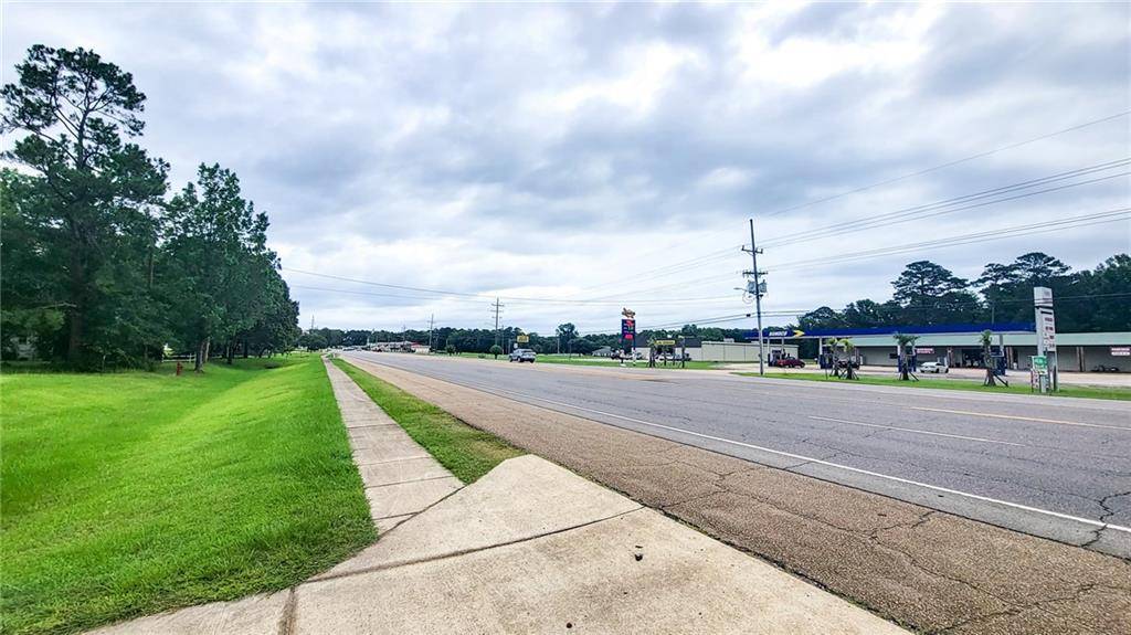 Woodworth, LA 71485,9414 HIGHWAY 165 HWY