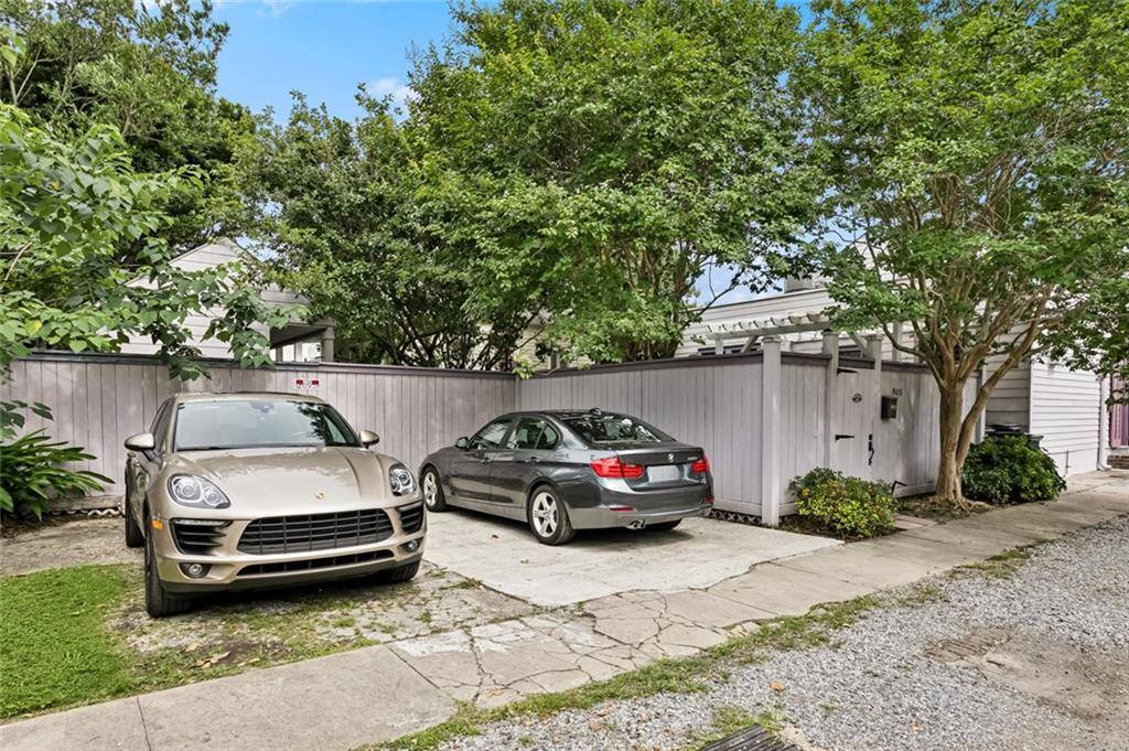 New Orleans, LA 70115,803 05 CONSTANTINOPLE ST