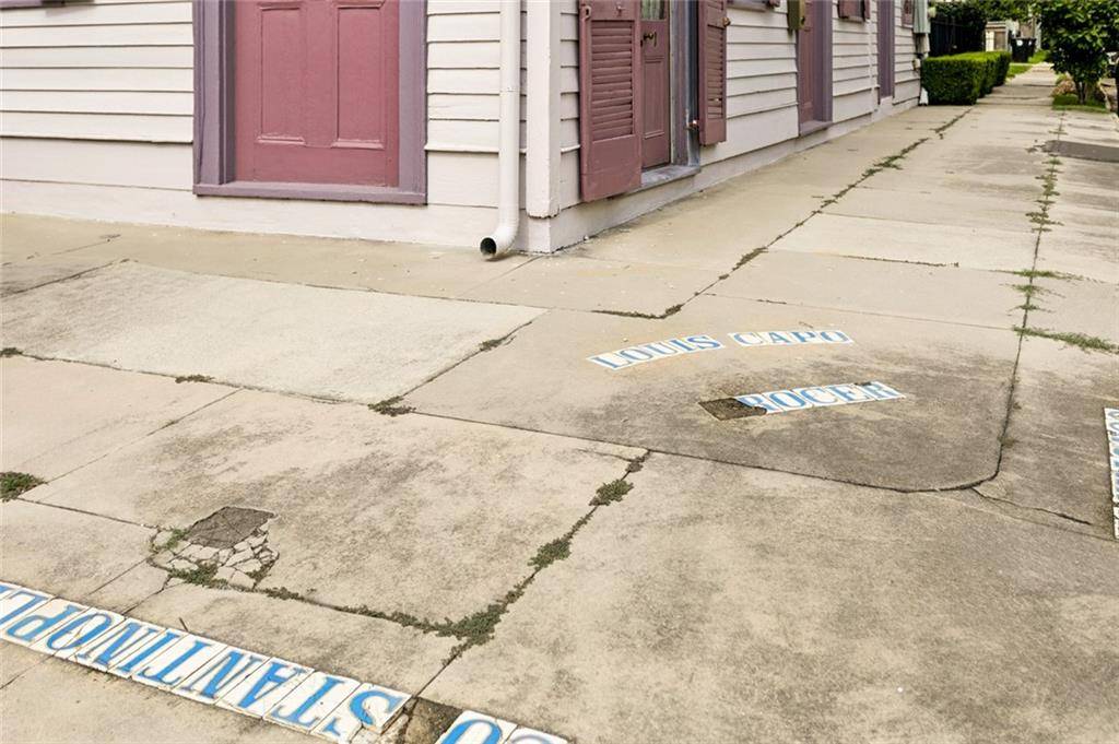 New Orleans, LA 70115,803 05 CONSTANTINOPLE ST