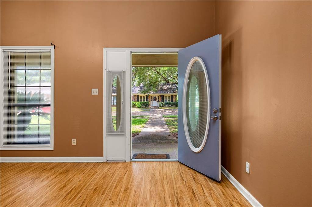 Oakdale, LA 71463,402 EVANGELINE PL