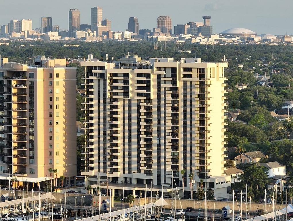 New Orleans, LA 70124,300 LAKE MARINA AVE #5A