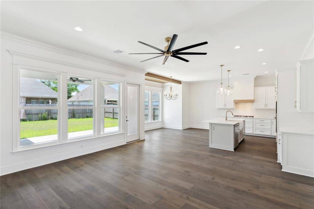 Madisonville, LA 70447,2025 WHITE DOVE DR