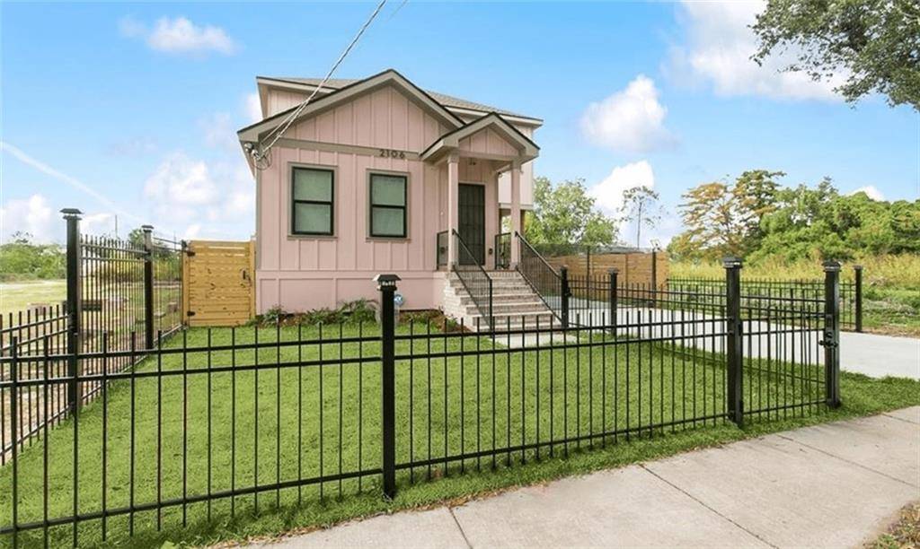 New Orleans, LA 70117,2106 TENNESSEE ST