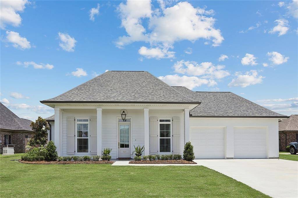 Thibodaux, LA 70301,161 CINCLARE DR