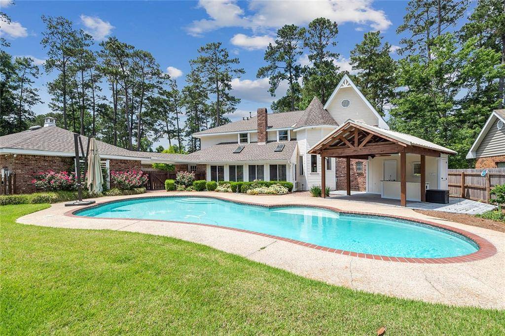 Mandeville, LA 70448,250 LAURA DR