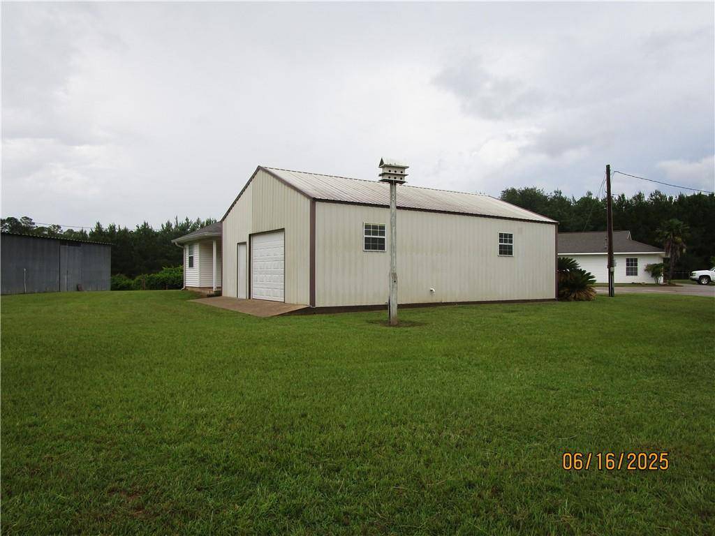Colfax, LA 71417,7986 HIGHWAY 8 HWY
