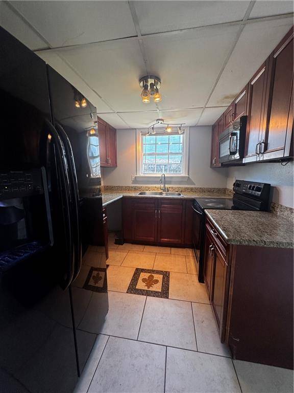 Metairie, LA 70001,4822 GRAMMAR ST
