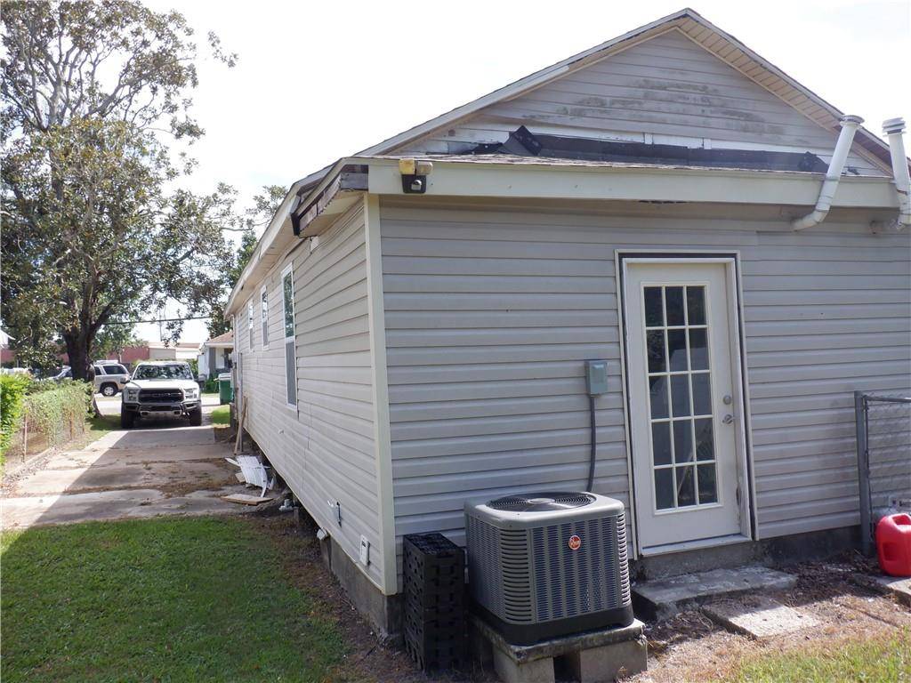 Marrero, LA 70072,5016 OAK DR