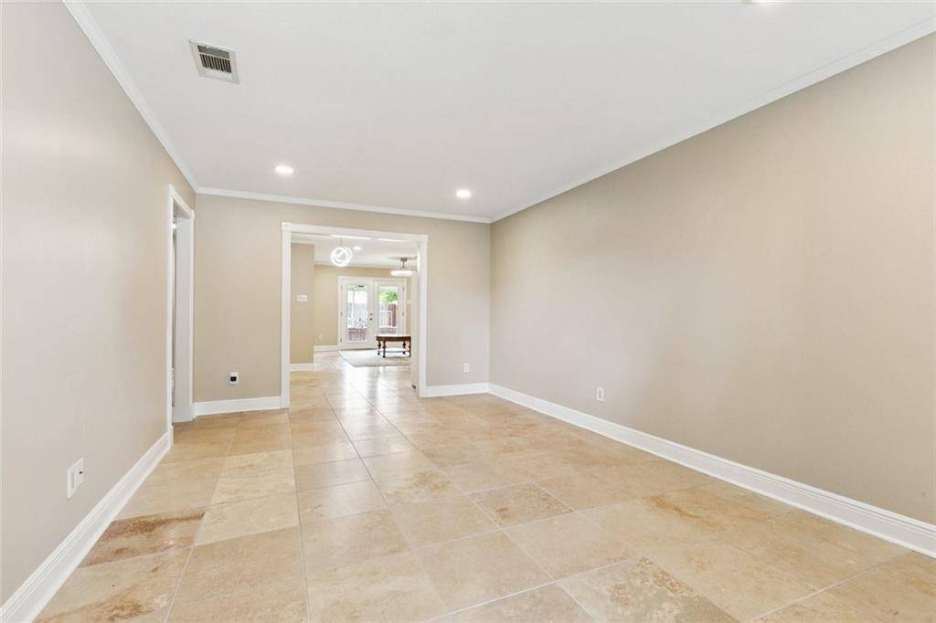 Metairie, LA 70006,4513 DREYFOUS AVE