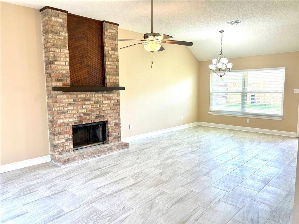 La Place, LA 70068,701 LA SALLE DR