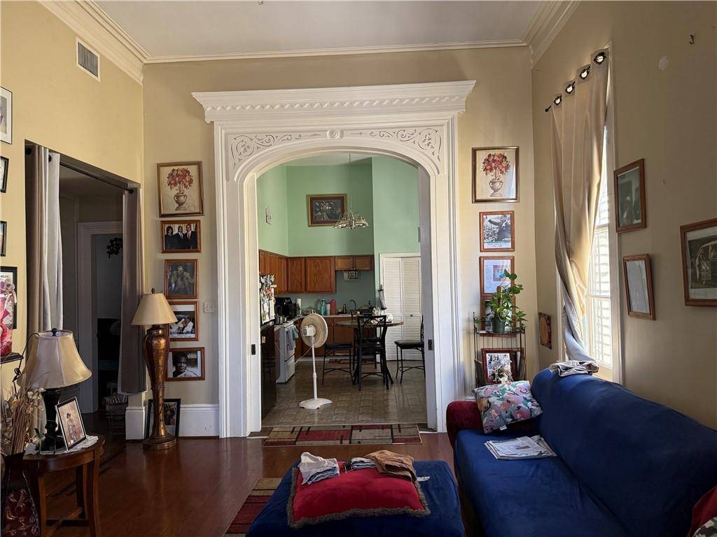 New Orleans, LA 70113,2233 35 BARONNE ST