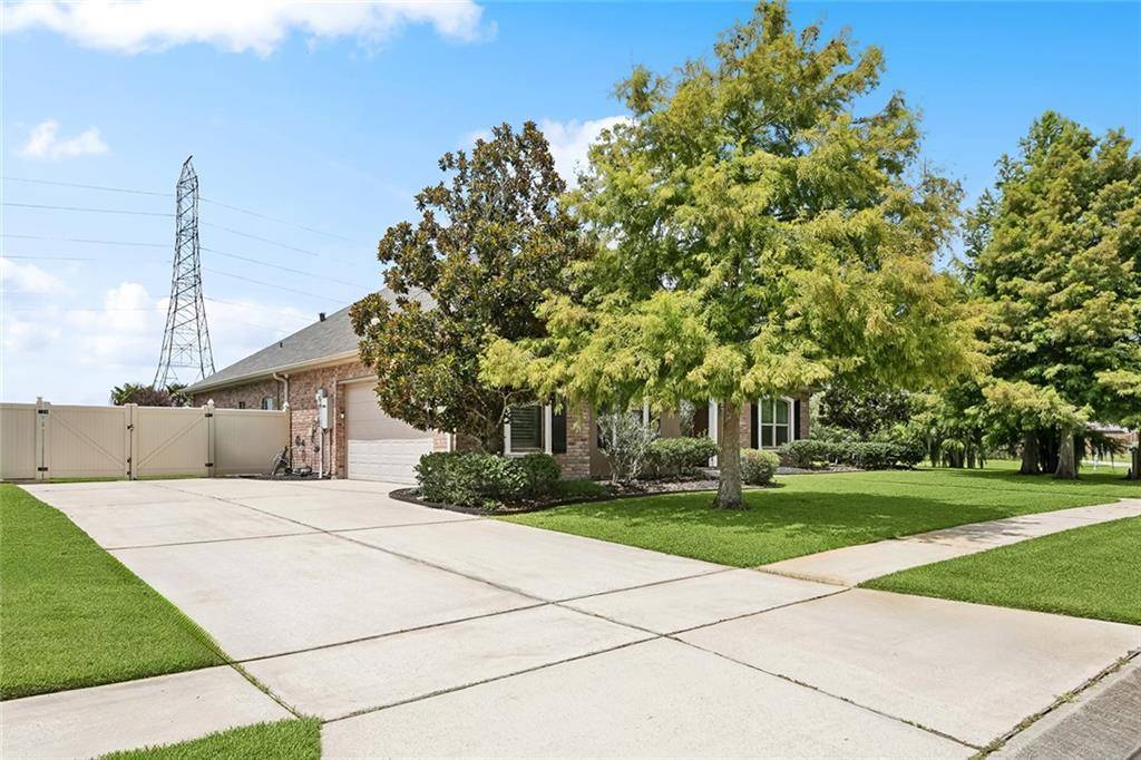 Luling, LA 70070,110 LAC FELICITY DR