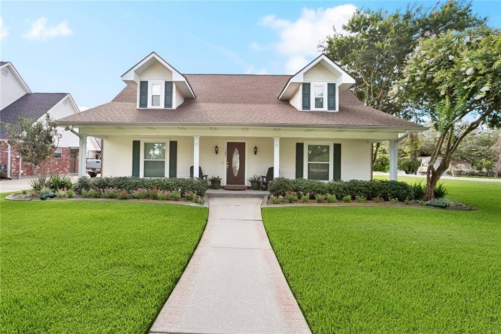 Belle Chasse, LA 70037,102 GONDRELLA DR