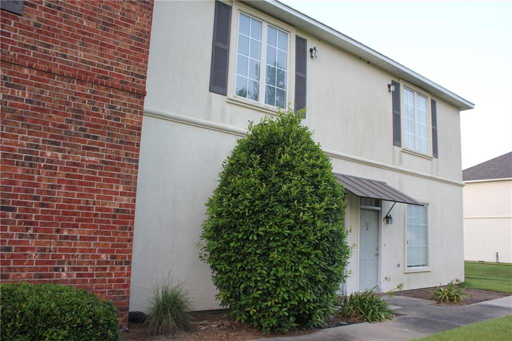 Baton Rouge, LA 70820,4000 LAKE BEAU PRE BLVD #131