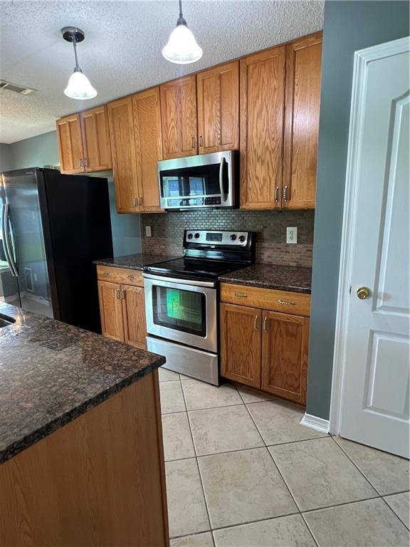 Marrero, LA 70072,2712 BAYOU BLEU DR