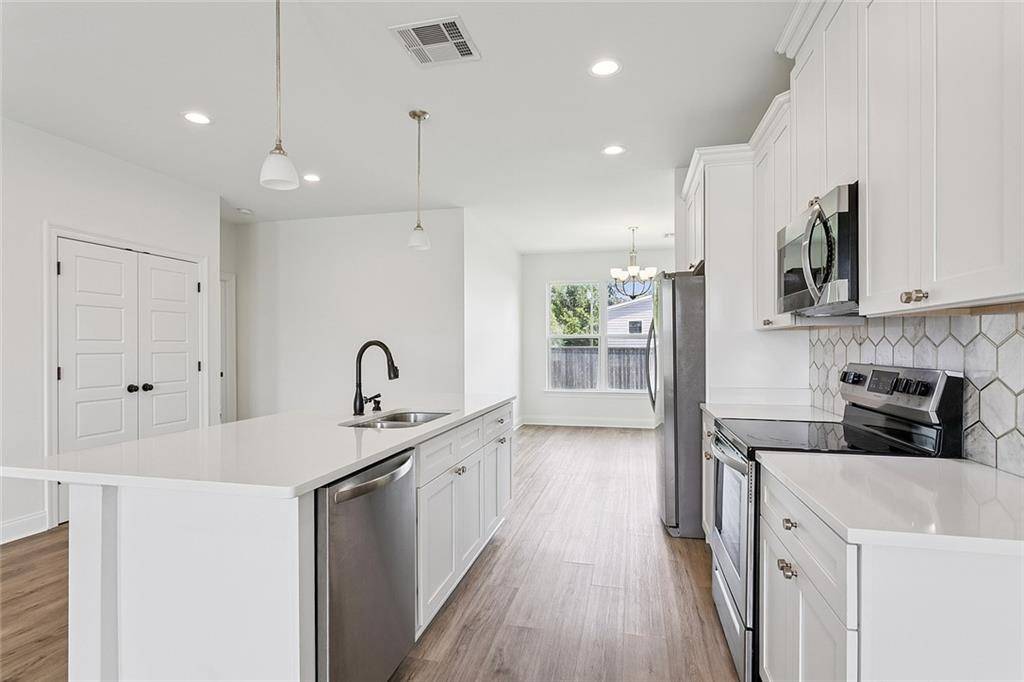 Paradis, LA 70080,315 FONDA ST