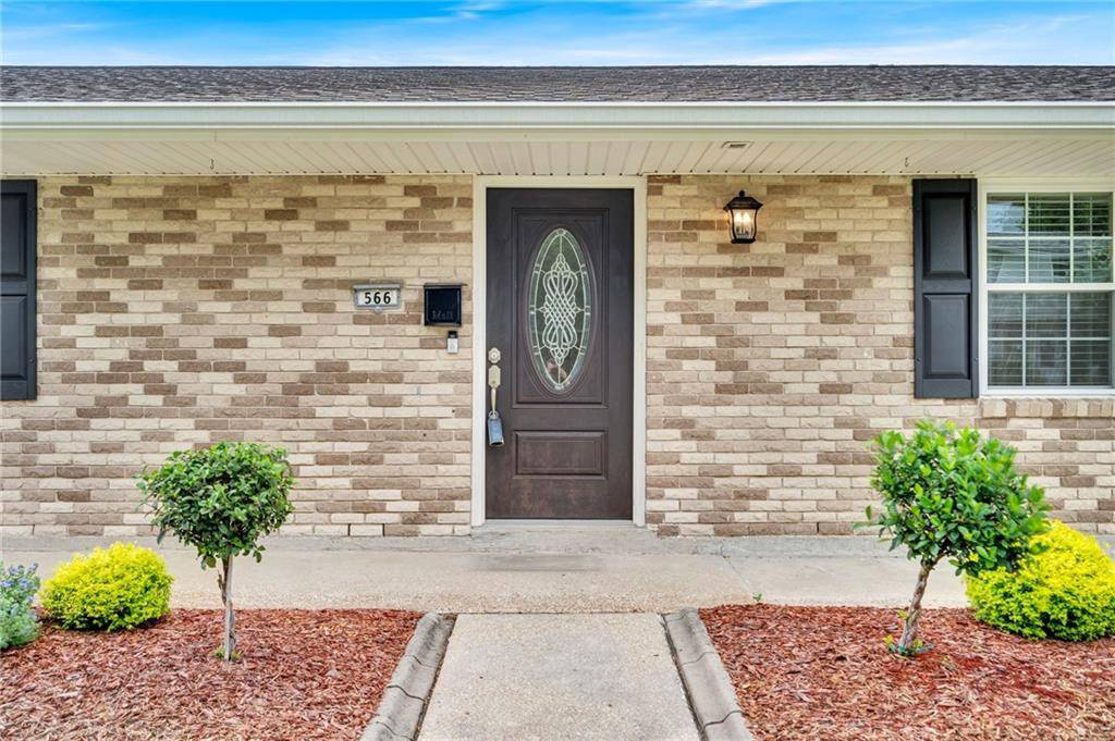 La Place, LA 70068,566 WELHAM LOOP