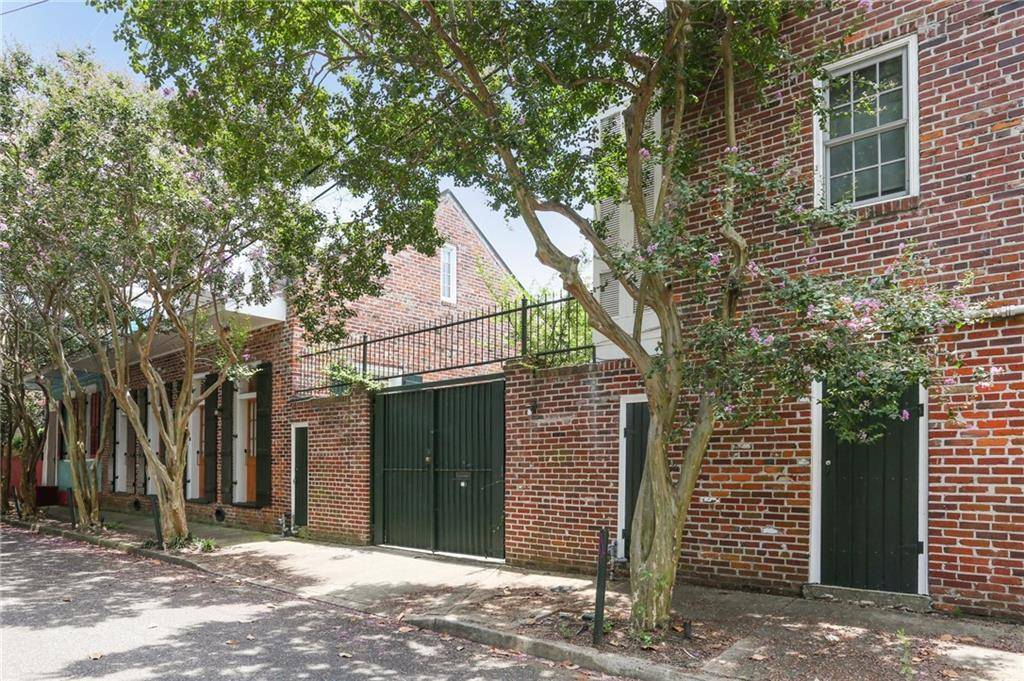 New Orleans, LA 70116,1124 BARRACKS ST