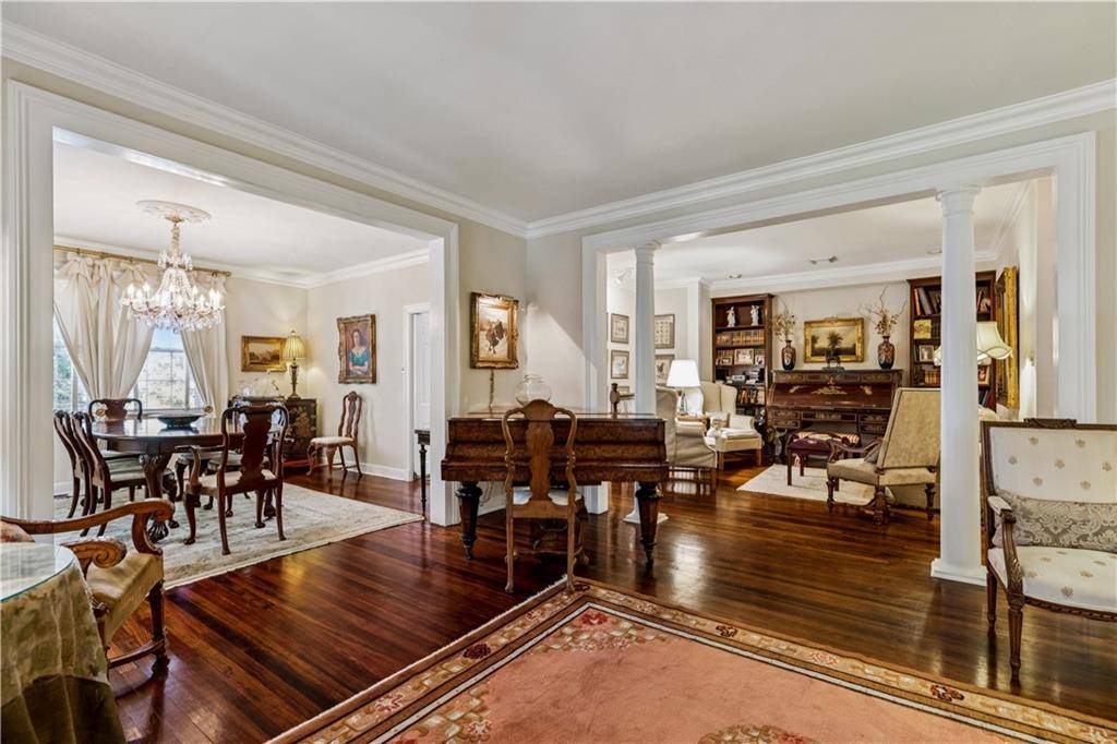 Metairie, LA 70005,107 E OAKRIDGE PARK