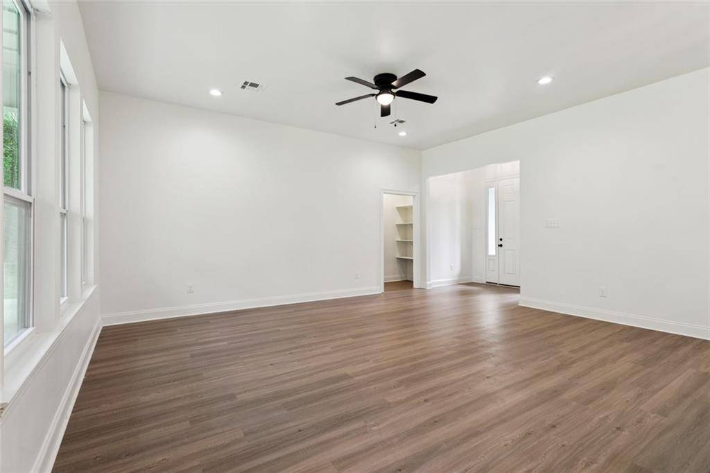 Covington, LA 70433,69206 4TH AVE