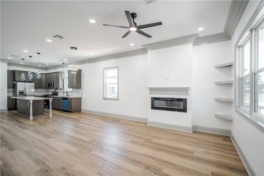 Chalmette, LA 70043,28 CARROLL DR