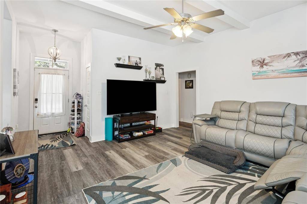 Slidell, LA 70460,1383 CHERRY ST