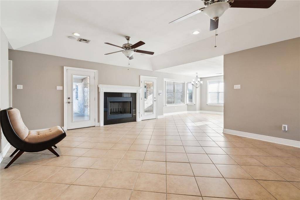 Meraux, LA 70075,4525 STELLA DR