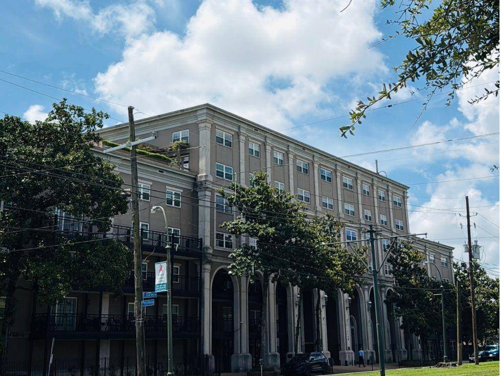 New Orleans, LA 70130,1750 SAINT CHARLES AVE #412