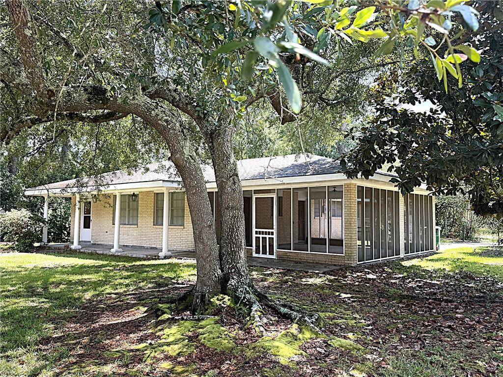Slidell, LA 70458,1231 SAINT SCHOLASTICA ST