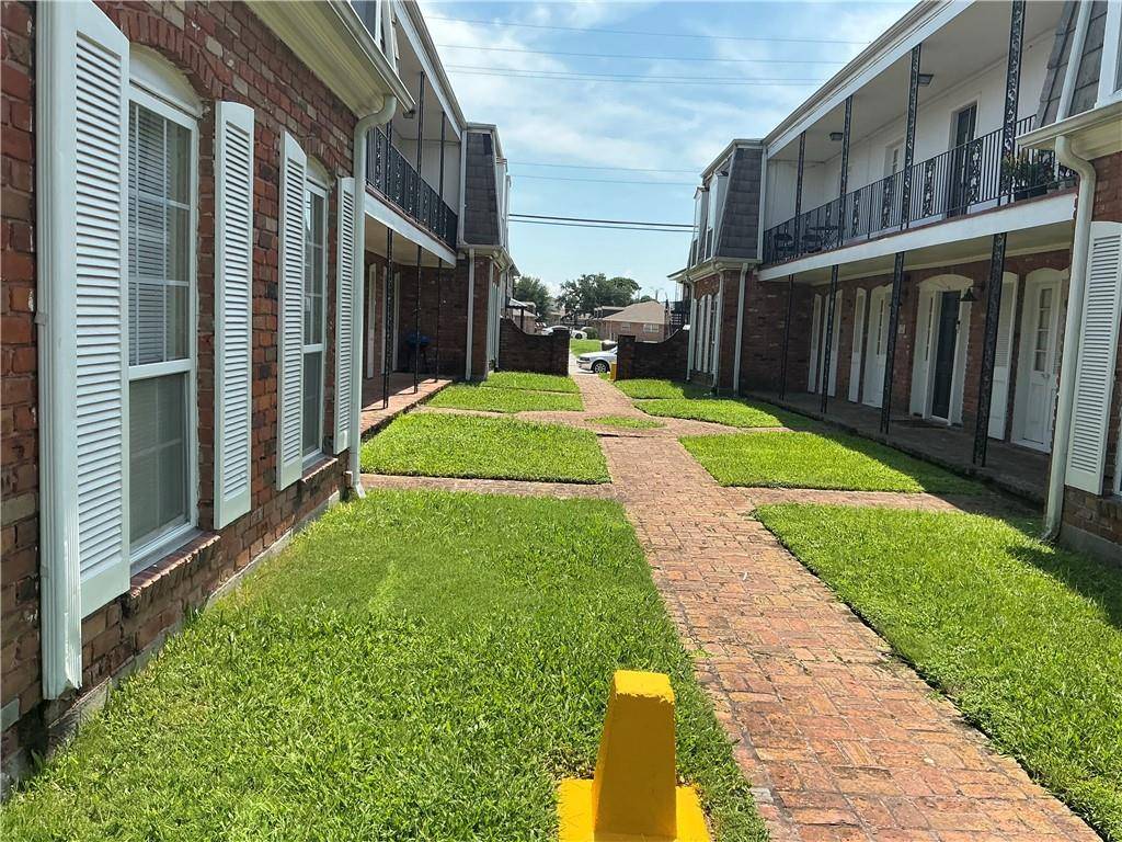 New Orleans, LA 70122,4108 RONEAGLE WAY #C