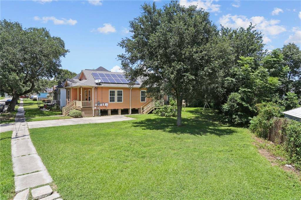 New Orleans, LA 70122,4733 OVERTON DR