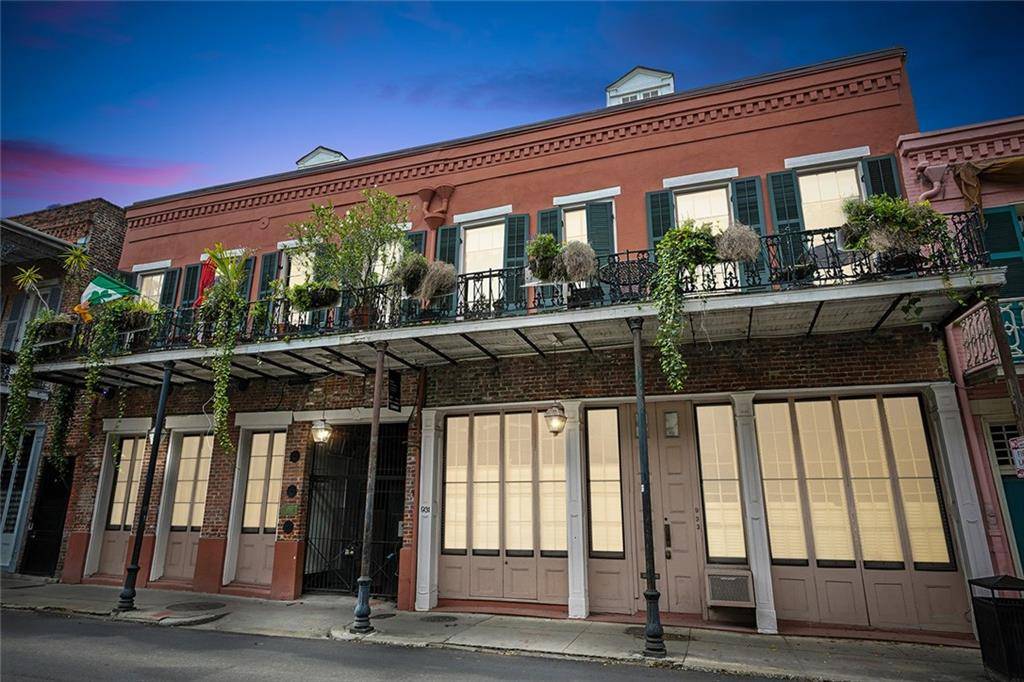 New Orleans, LA 70116,931 CHARTRES ST #13&14