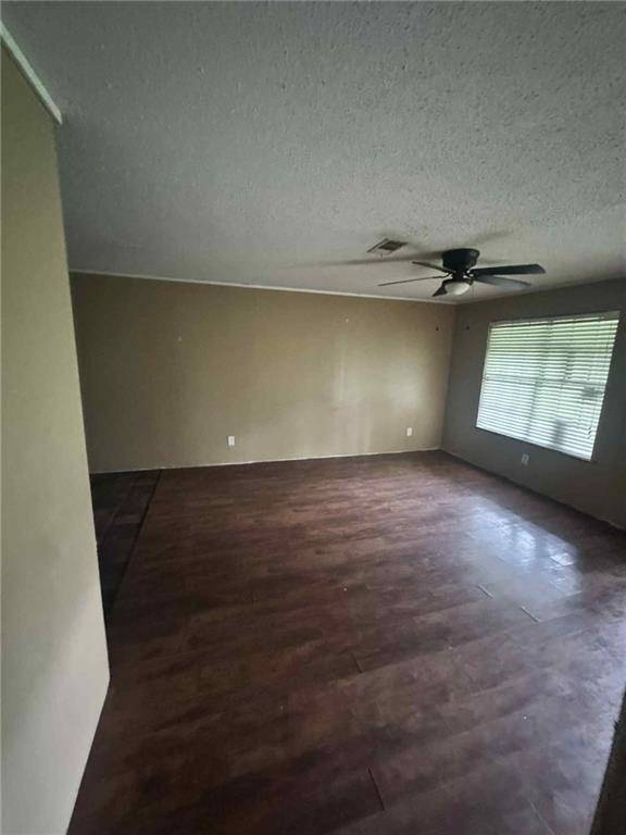 Amite, LA 70422,109 ELM LN