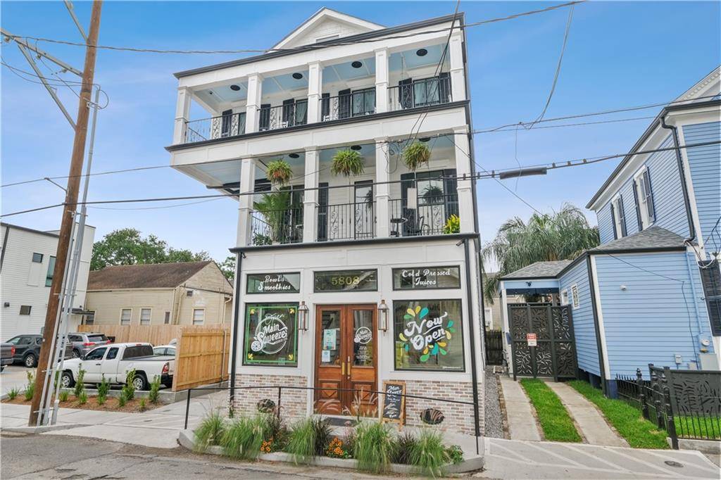 New Orleans, LA 70115,5808 MAGAZINE ST