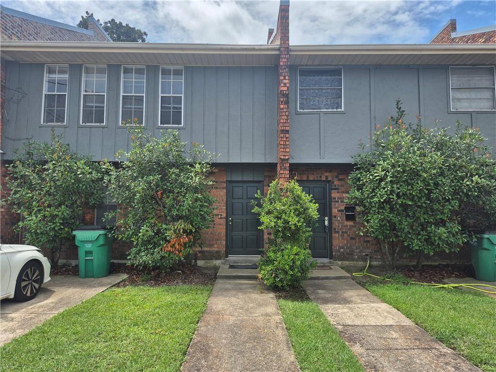 Metairie, LA 70002,3030 9TH ST #UP C