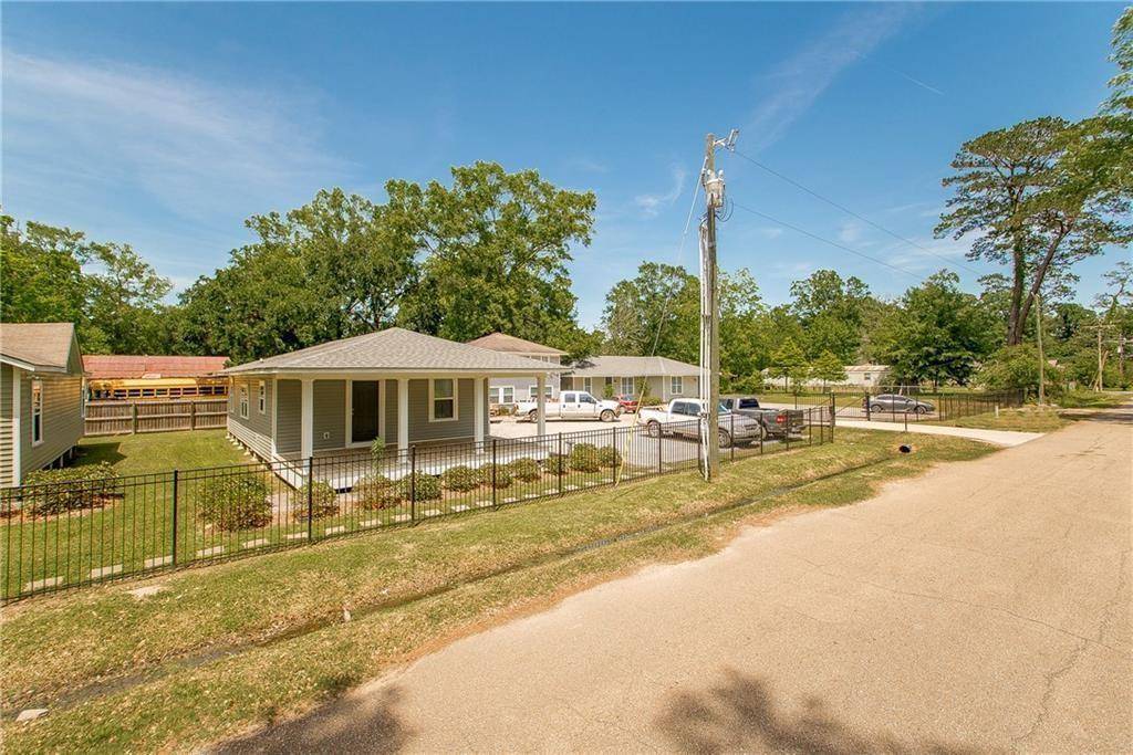 Hammond, LA 70403,17003-17019 E IOWA AVE