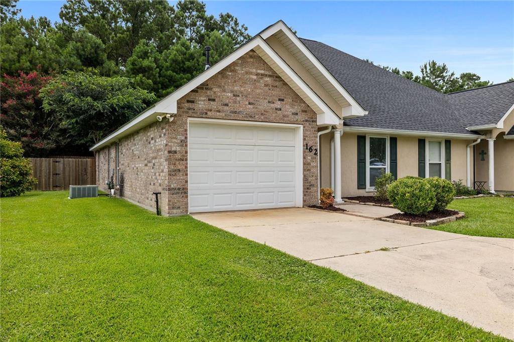 Ponchatoula, LA 70454,162 SOUTHGATE DR