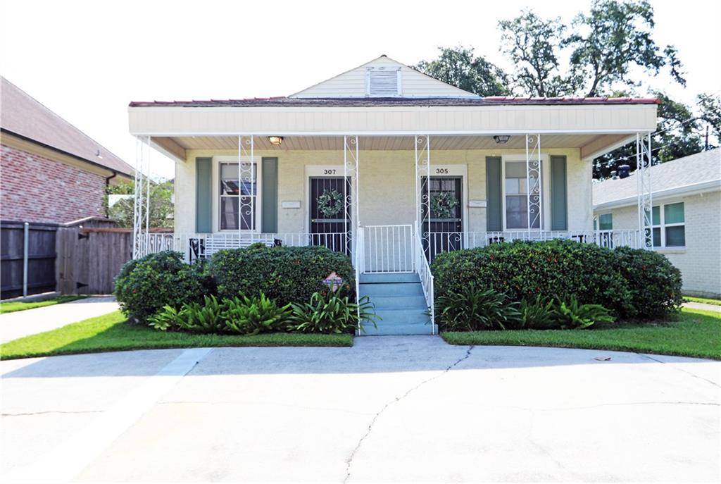Metairie, LA 70001,305 LABARRE DR