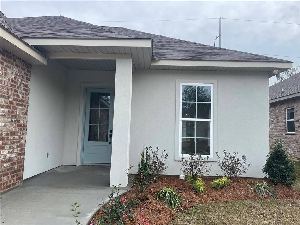 Slidell, LA 70461,144 CROSS CREEK DR