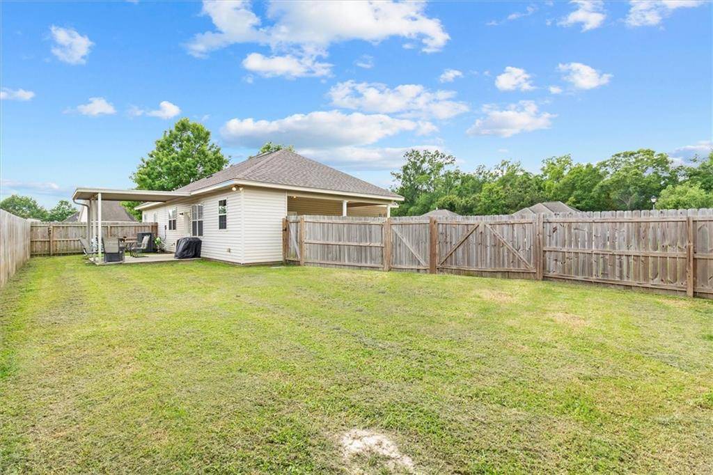 Ponchatoula, LA 70454,41044 SNOWBALL CIR