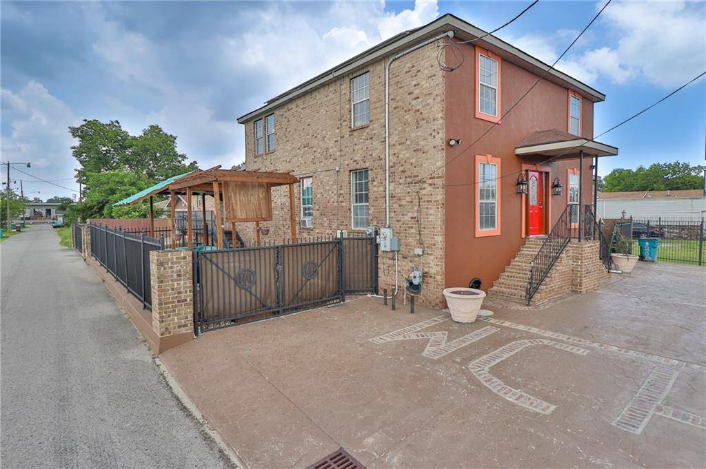Jefferson, LA 70121,1200 CAUSEWAY BLVD