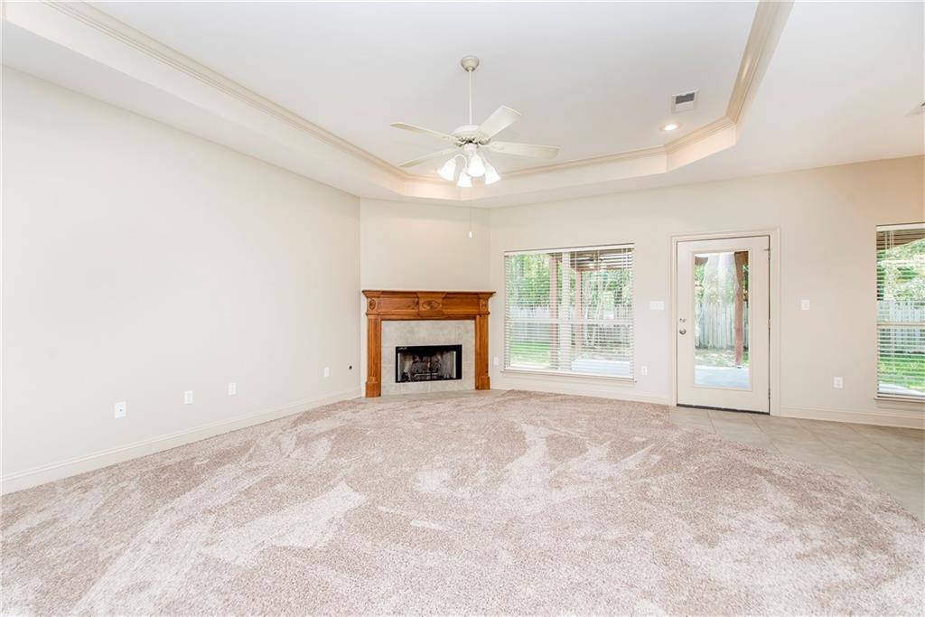 Mandeville, LA 70471,111 AUTUMN WIND LN