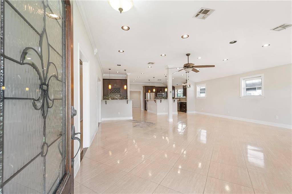 Arabi, LA 70032,209 OCELOT DR
