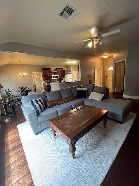 Marrero, LA 70072,4901 WOOD FOREST DR