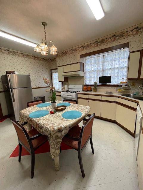 New Orleans, LA 70119,629 N MURAT ST