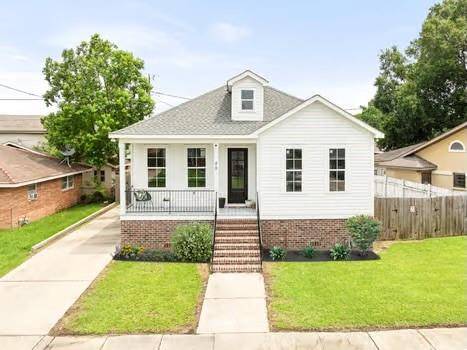 Chalmette, LA 70043,29 W CARMACK DR