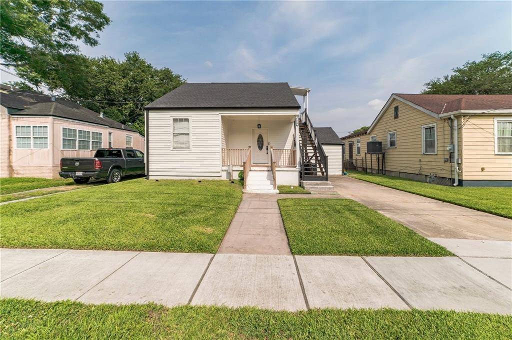 Arabi, LA 70032,616 LEBEAU ST