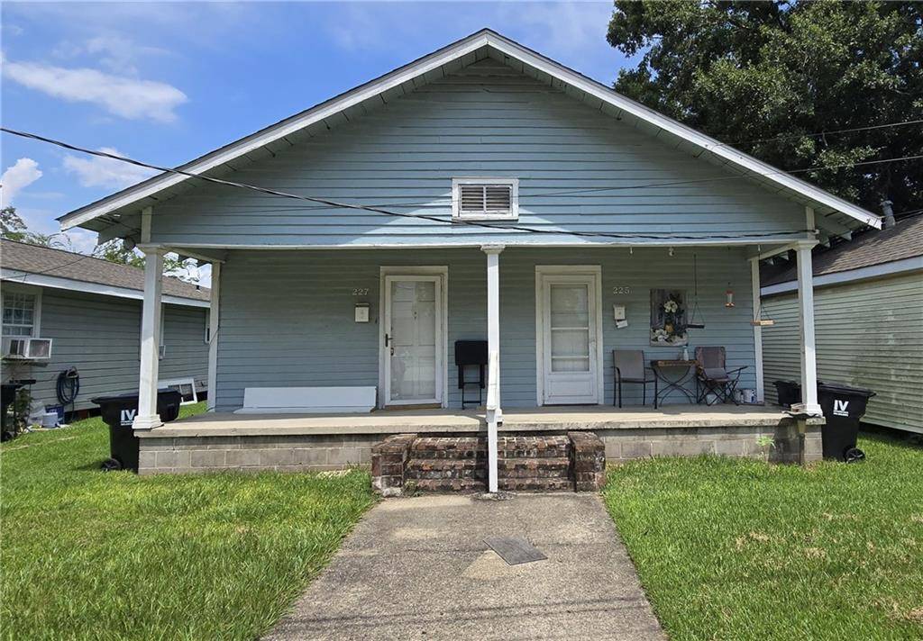 Harahan, LA 70123,227 PONTIFF LN